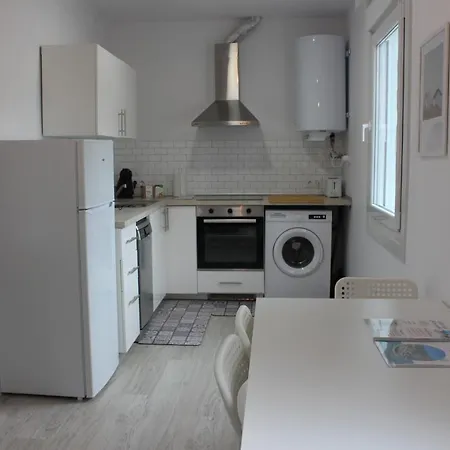 Apartamento A Estrenar En *